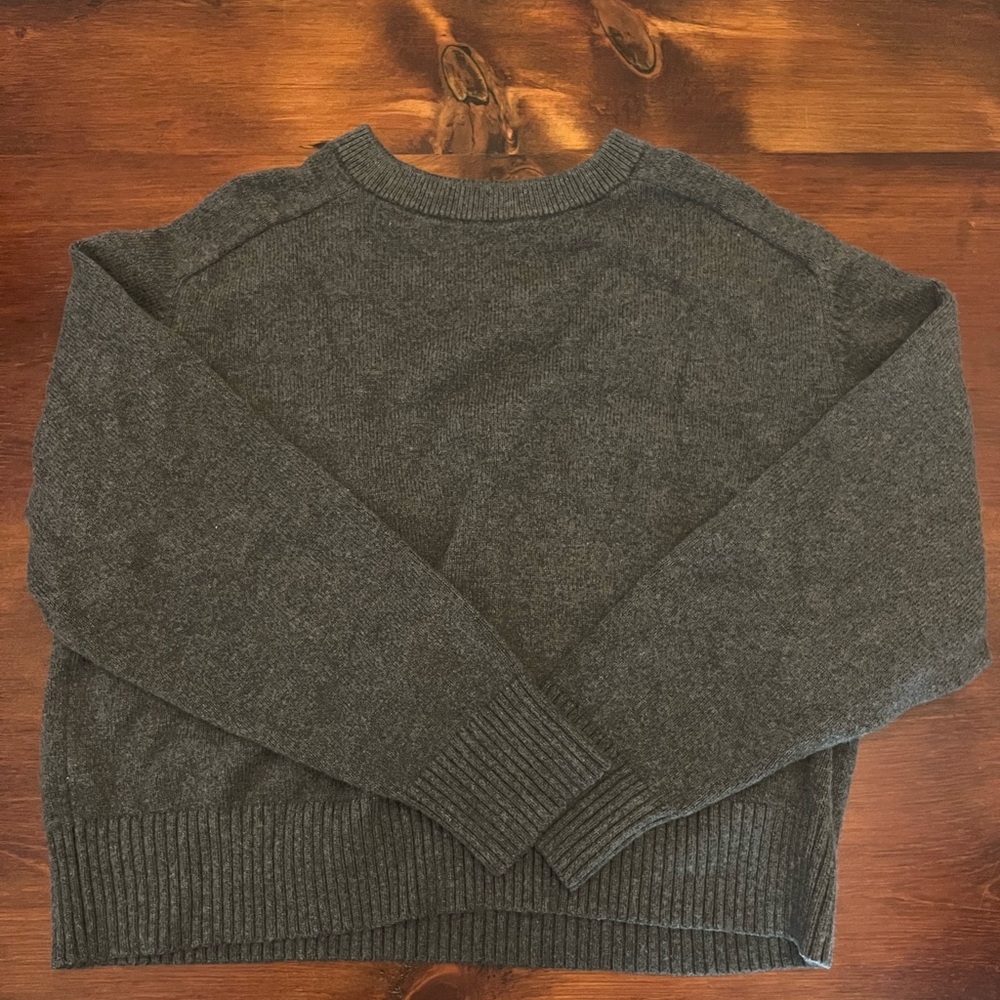Women’s M Gray Banana Republic Sweater